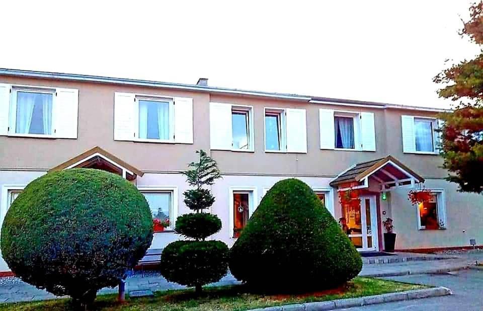 Hotel I Restauracja Abis Bystrzyca Kłodzka Exteriör bild